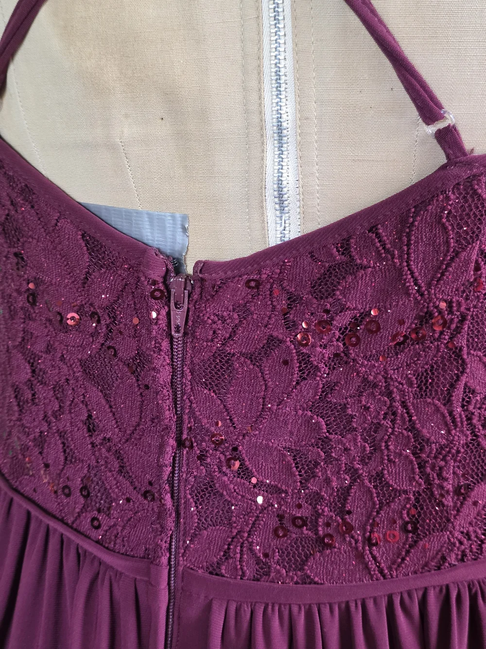 DB Studio Glitter Lace Formal Gown Merlot Burgandy NWT Size 12 - Picture 7 of 16